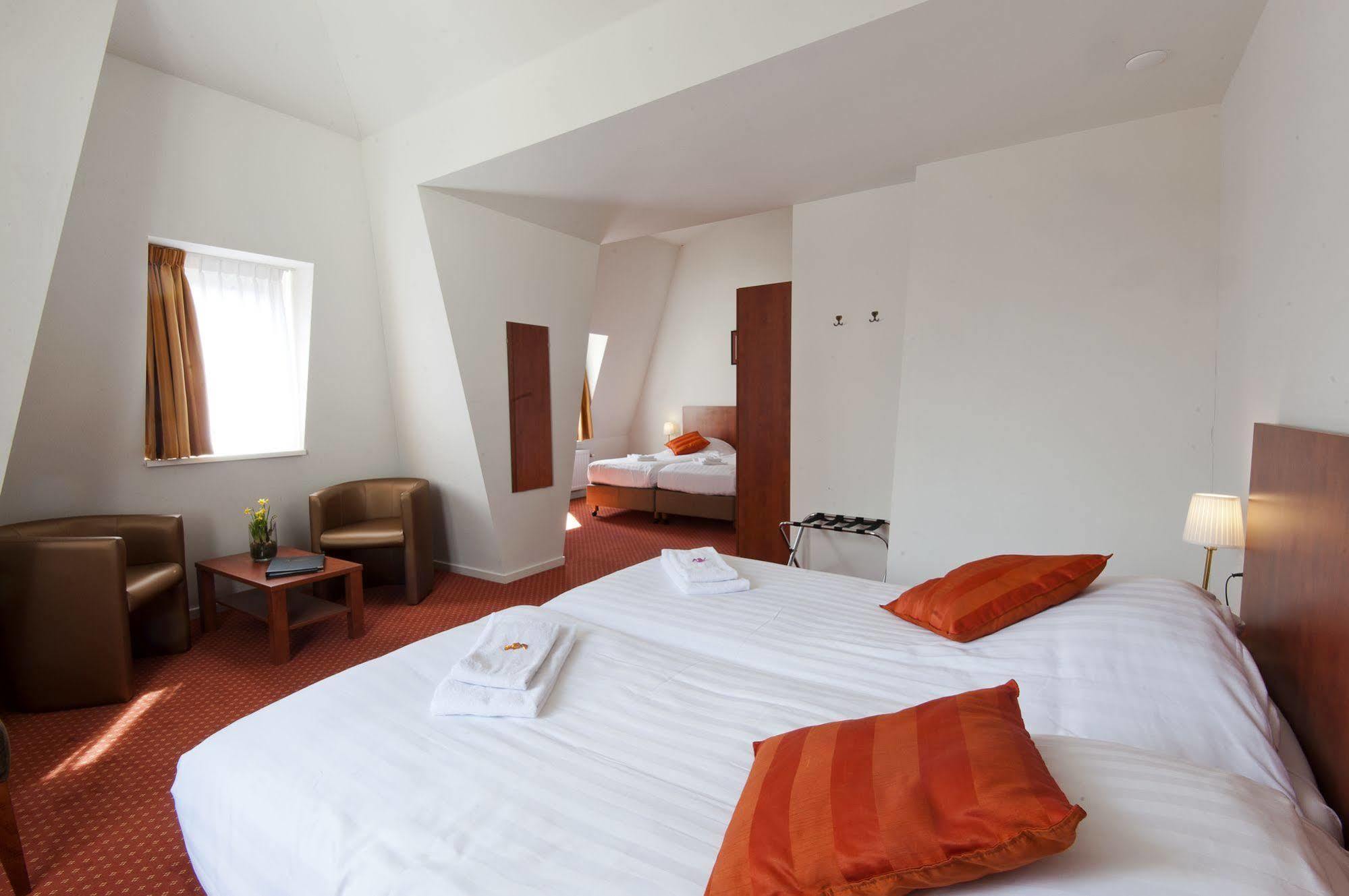 Ambassador Centre 3*